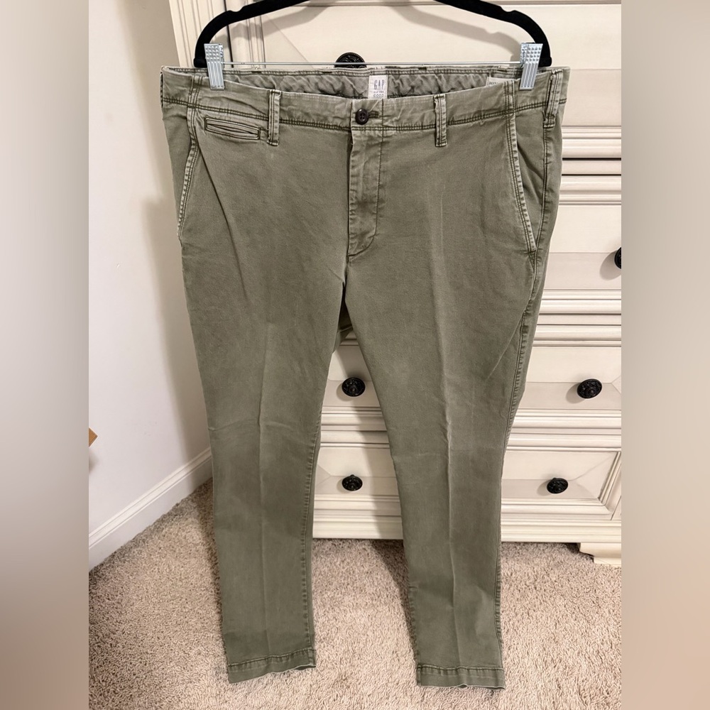 GAP Men’s 38x34 Skinny Khaki